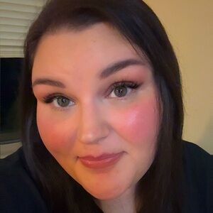 Meet your Posher, Elisha